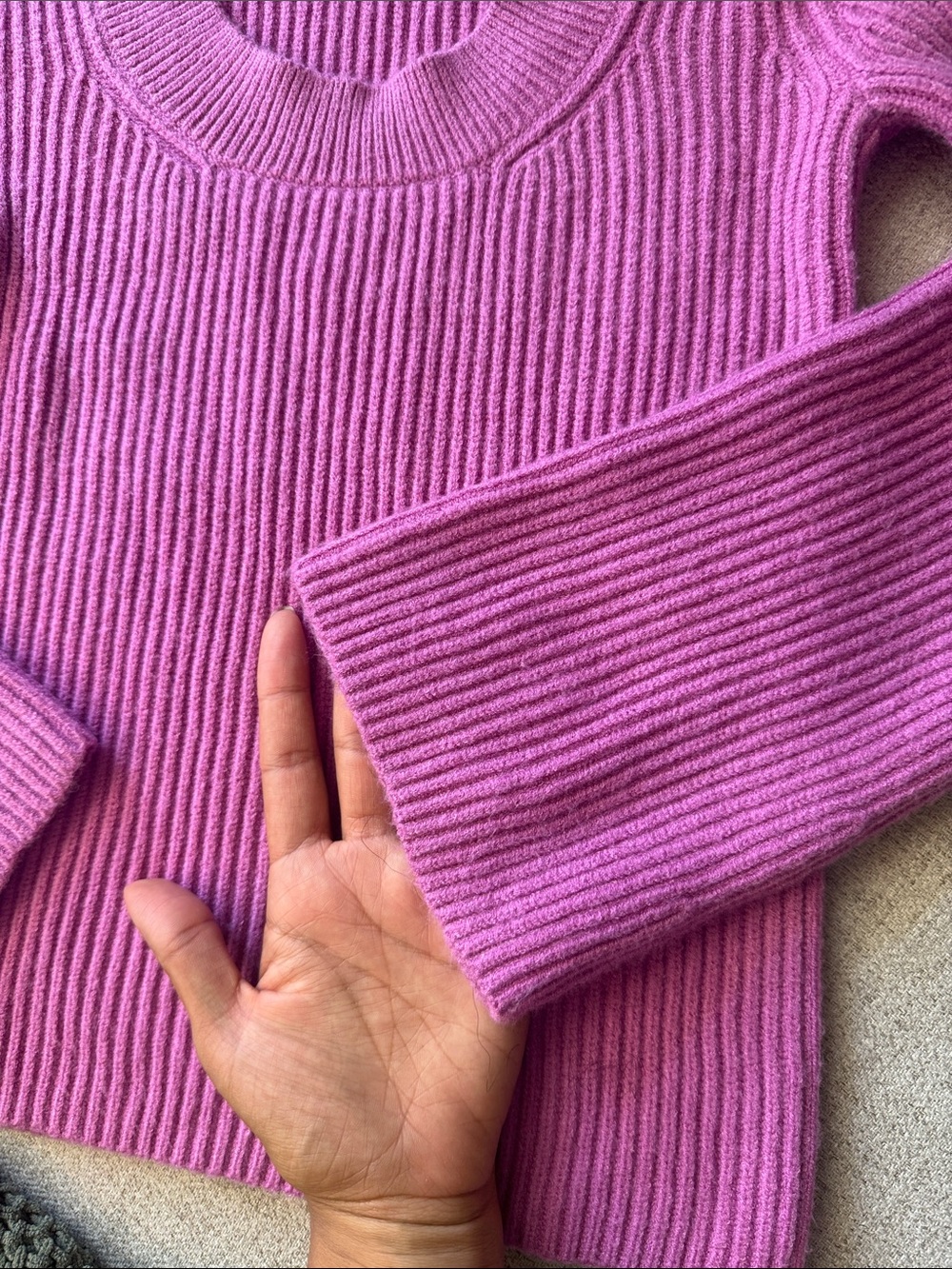 NWT Ann Taylor Bell Sleeve Ribbed Scoop Neck Sweater - Picture 3 of 4